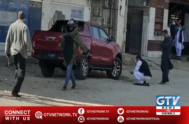 Karachi police averts bomb blast near Bilawal Chowrangi