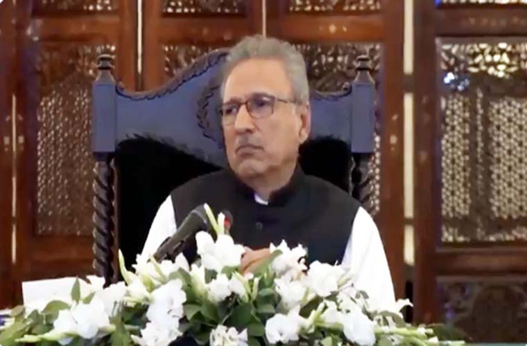 President Alvi asks public to wear mask and follow SOPs during Ramazan and Eid