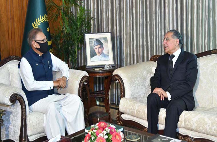 Ambassador Munir Akram meets President Dr Arif Alvi in Islamabad