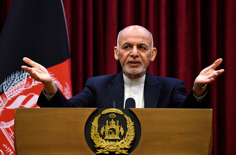 Afghan President Ashraf Ghani visits the besieged city of Mazar Sharif
