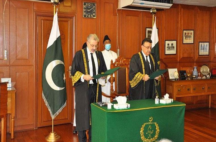 Justice Umar Ata Bandial takes oath as acting Chief Justice of Pakistan