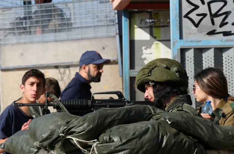 Israeli forces shot dead a Palestinian teenager in West Bank
