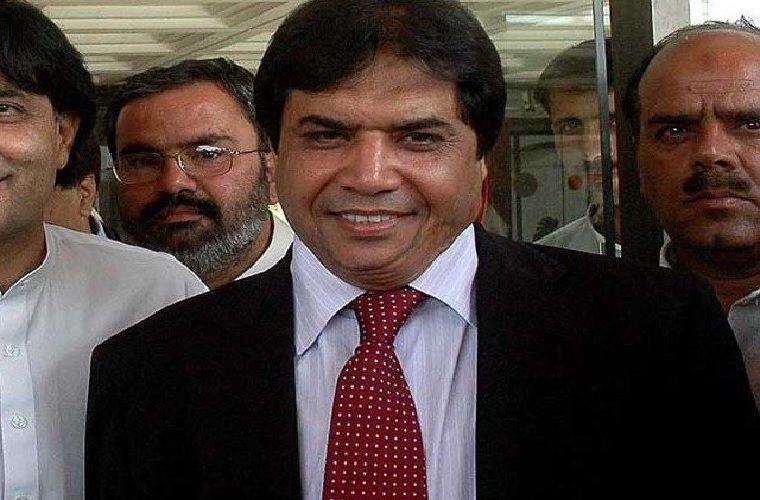 IHC temporarily stops Hanif Abbasi from working as SAPM