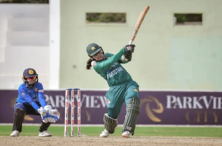 Ayesha Naseem spearheads Pakistan’s seven-wicket win against Sri Lanka
