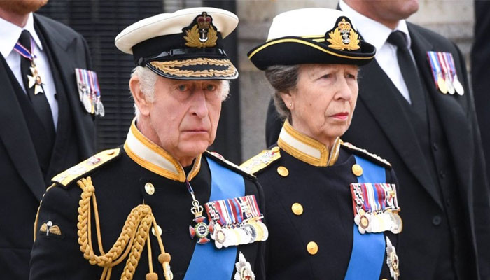 News stamps, banknotes & cypher for King Charles III