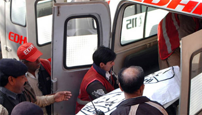 Okara: One killed and three wounded in road mishap