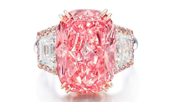 Sell of pink diamond breaks auction record