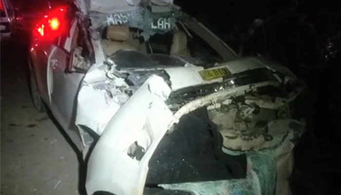 Karachi: One person killed in collision between two-cars