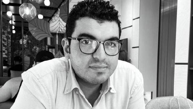 Gaza: Dr.Hamamullah,who did not leave patients alone,was martyred along with family