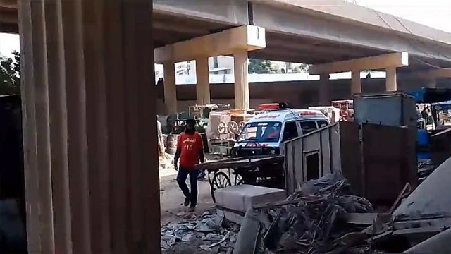 Gas line explosion in Karachi, woman killed, 2 people injured