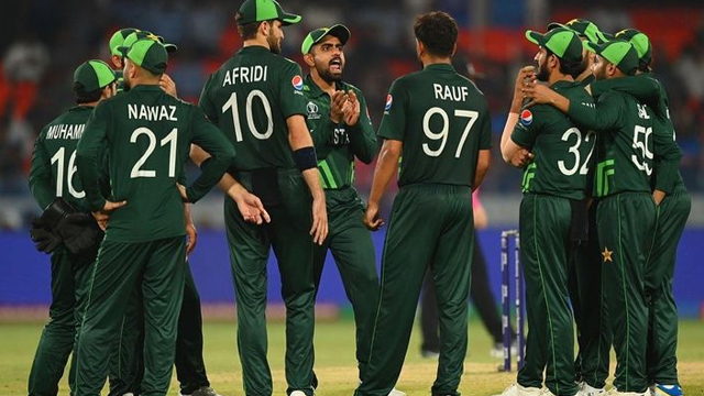 Who will be Pakistan team head coach?