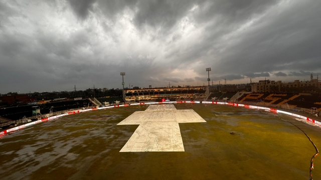 Rain spoils United, Gladiators clash