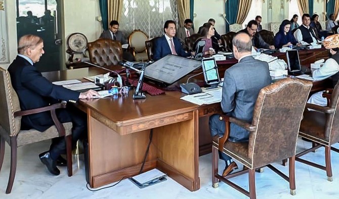 19-member Cabinet takes oath