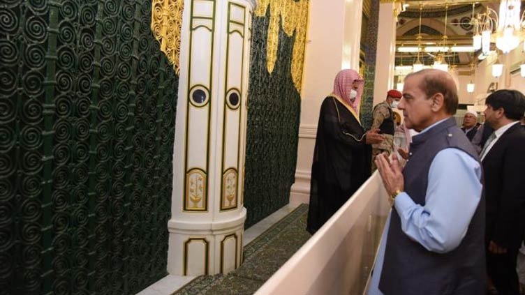 PM Shehbaz pays respects at Roza-e-Rasool (PBUH)