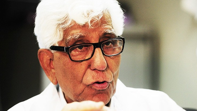 Dr Adib Rizvi given Humanitarian Recognition Award