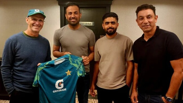 Gary Kirsten joins Pakistan team ahead England T20I