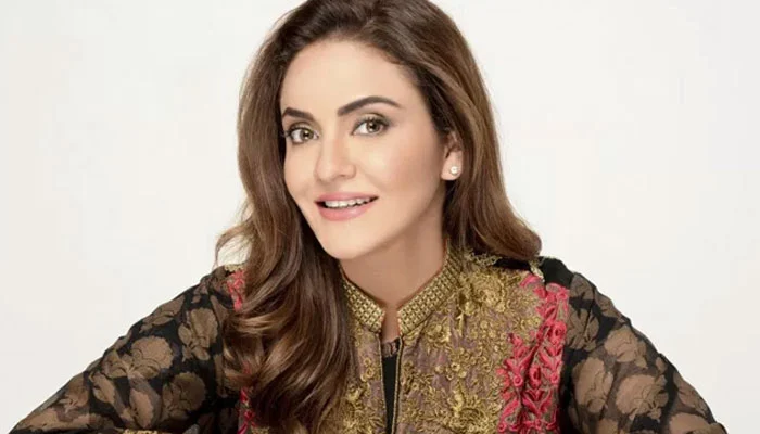 Why Nadia Khan doesn’t remove tag from her clothes