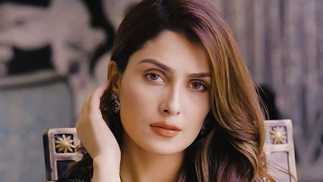 WATCH: Ayeza Khan reveals her inspiration behind becoming an actress