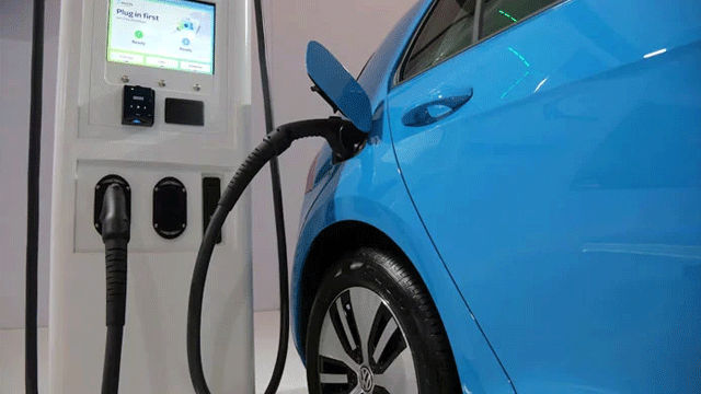EV taxi service to be launched in Karachi soon
