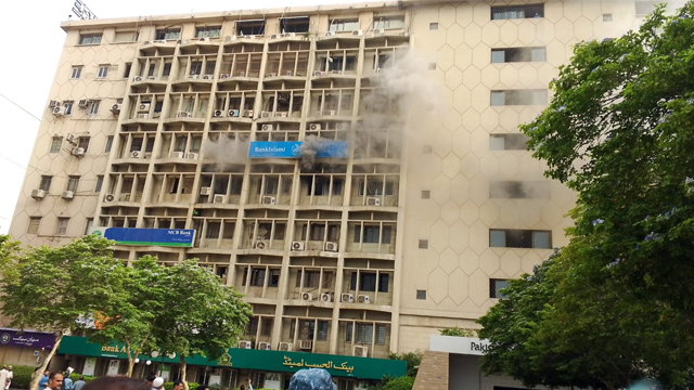 Trading resumes after fire breaks out in PSX building