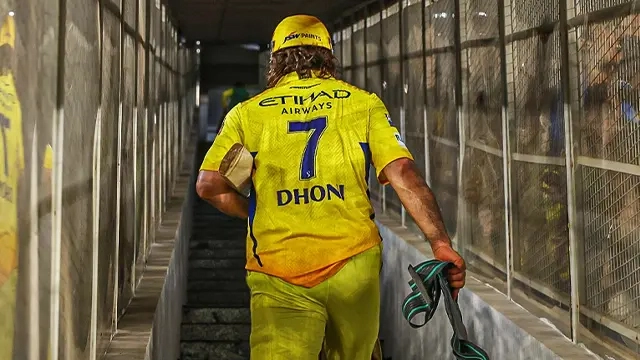 MS Dhoni drops bombshell on IPL future