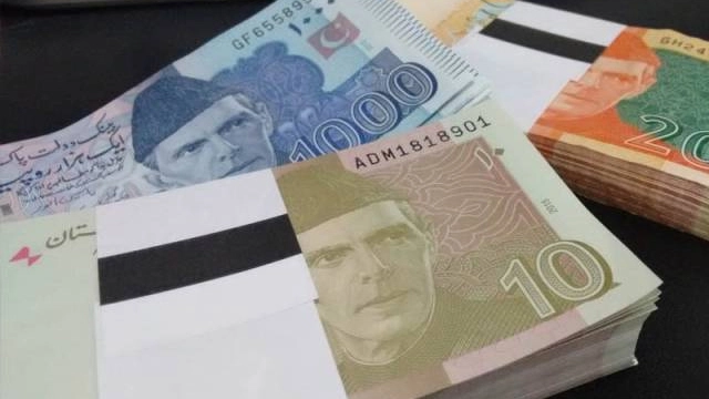 Pakistan to replace all currency notes by December