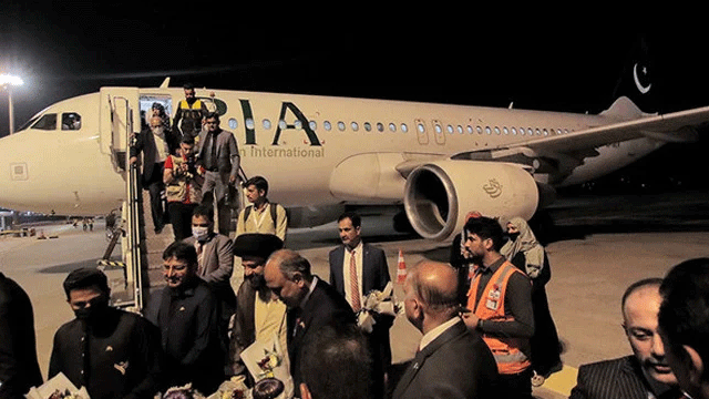 Pakistani pilgrims stuck in Iraq after passports go missing