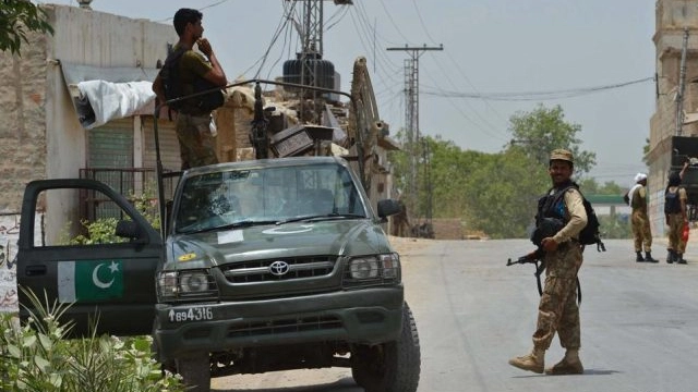 25 terrorists killed, 4 soldiers martyred in Tirah