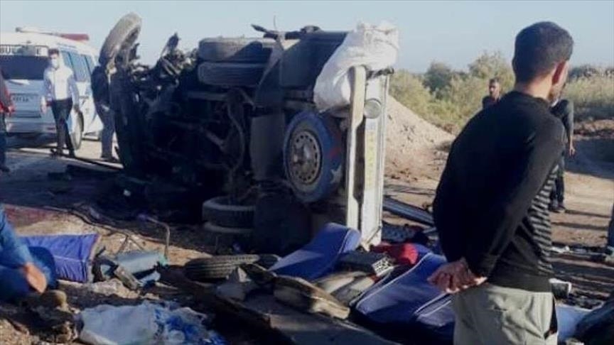 At least 35 Pakistani pilgrims martyred in Iran bus accident