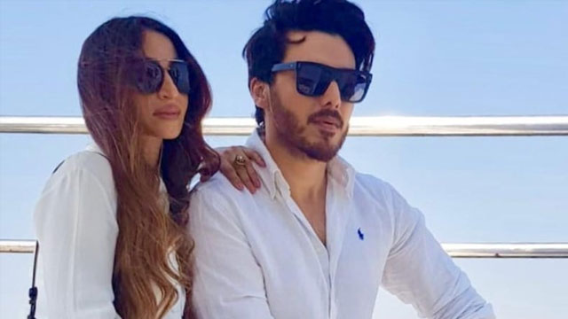 Actor Ahsan Khan proves loyalty to his wife