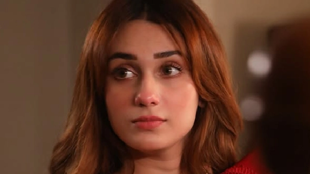 Actor Hina Tariq’s BTS Instagram post goes viral