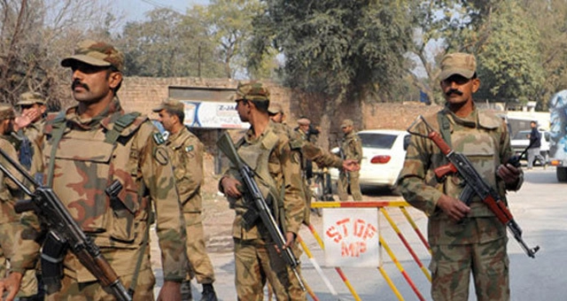 Army deployed in Islamabad with shoot-on-sight orders