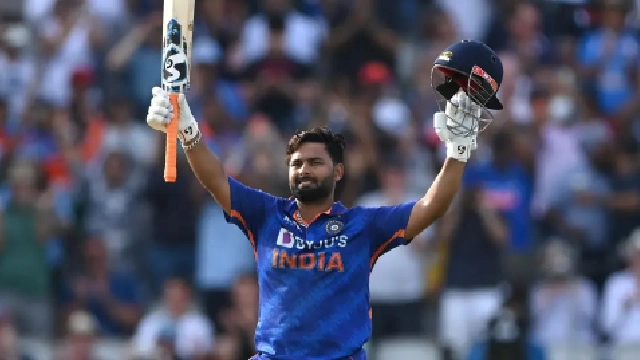 Rishabh Pant breaks IPL auction record