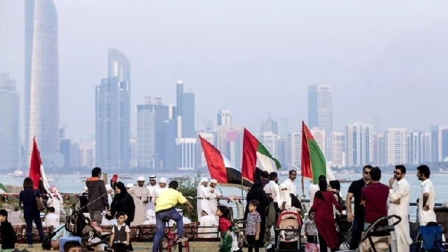 UAE issues new conditions for work visas for Pakistanis