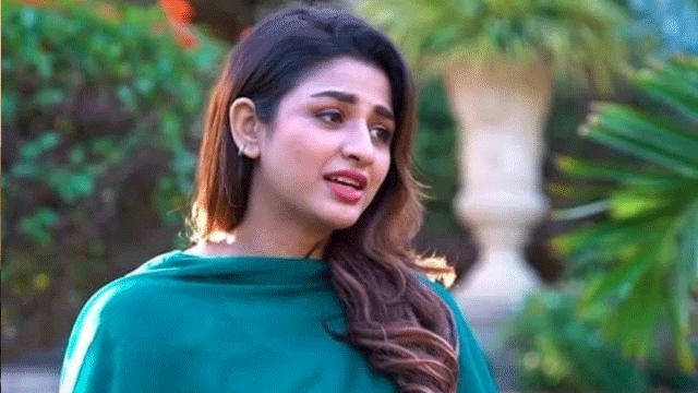 Hira Soomro allowed her husband second marriage?