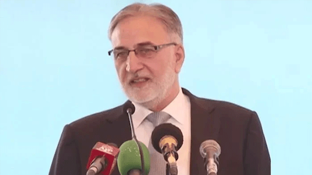 Non-taxpayer Pakistanis going abroad with hundreds of thousands of dollars: NAB