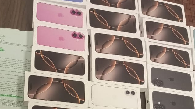 iPhones worth Rs11.5 million seized