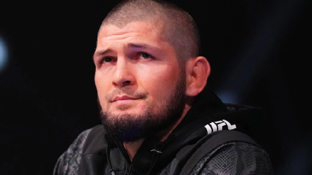 Watch: Khabib Nurmagomedov removed from flight