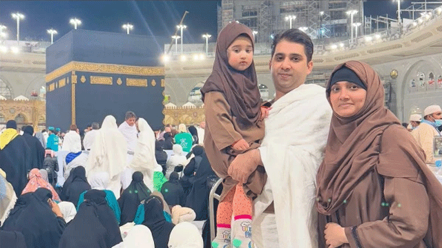 Actress Kiran Tabeir performs Umrah