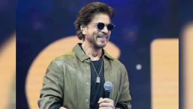 ‘I’m about to turn 60 but looks like 30’, Shah Rukh Khan tells fans in Dubai