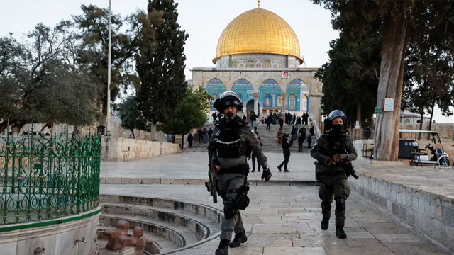 Israel considers imposing new restrictions on Al-Aqsa Mosque ahead of Ramazan