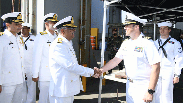 Naval Chief visits foreign navy ships participating in 9th Multinational Naval Exercise AMAN