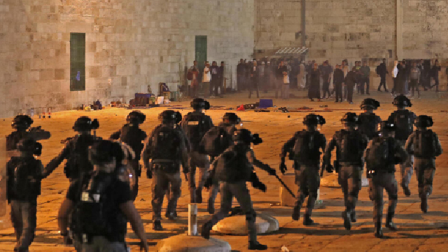 Watch: Israeli forces enter Al-Aqsa Mosque compound