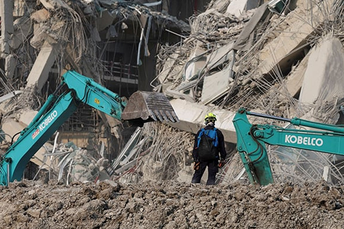 Death Toll Rises to 1,000 in Myanmar Earthquake as International Aid Arrives