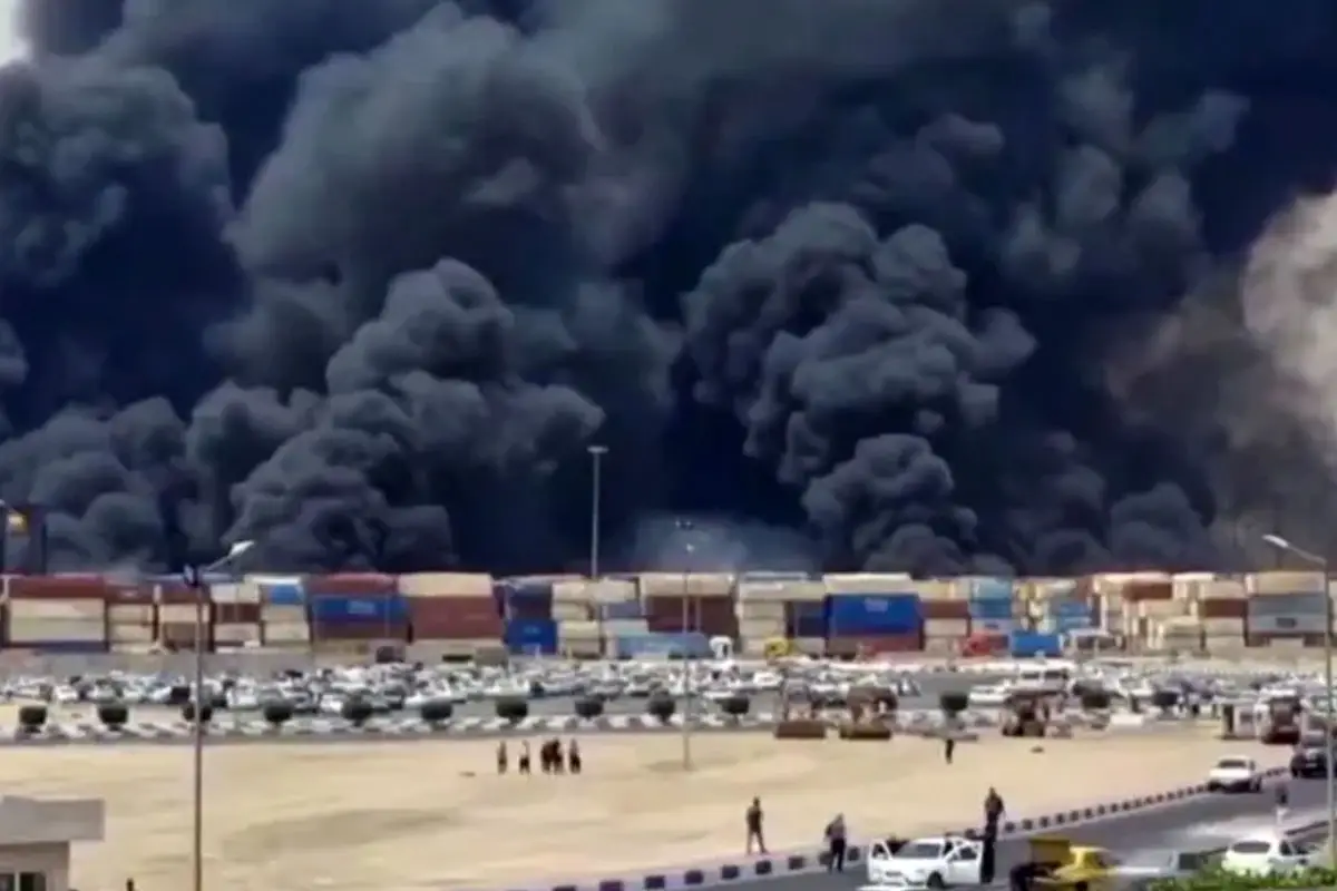 Deadly explosion rocks Southern Iran port, over 750 injured
