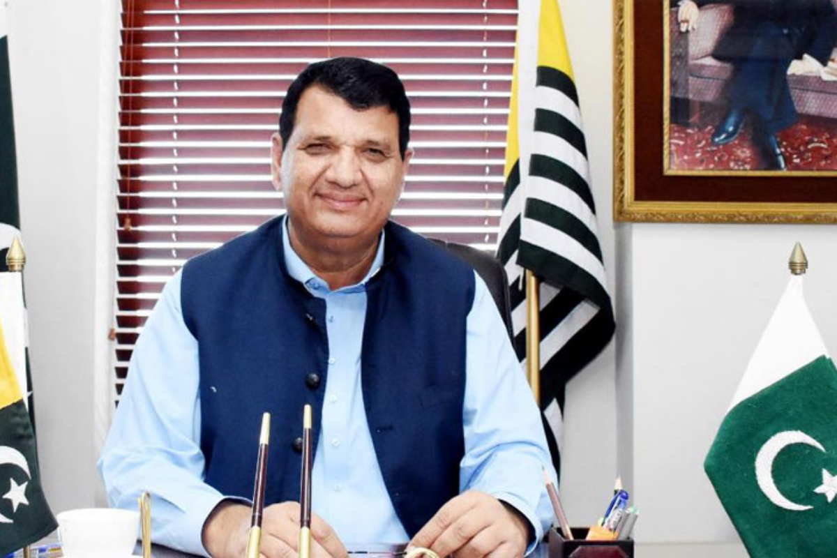 Amir Muqam highlights country’s progress under PM leadership