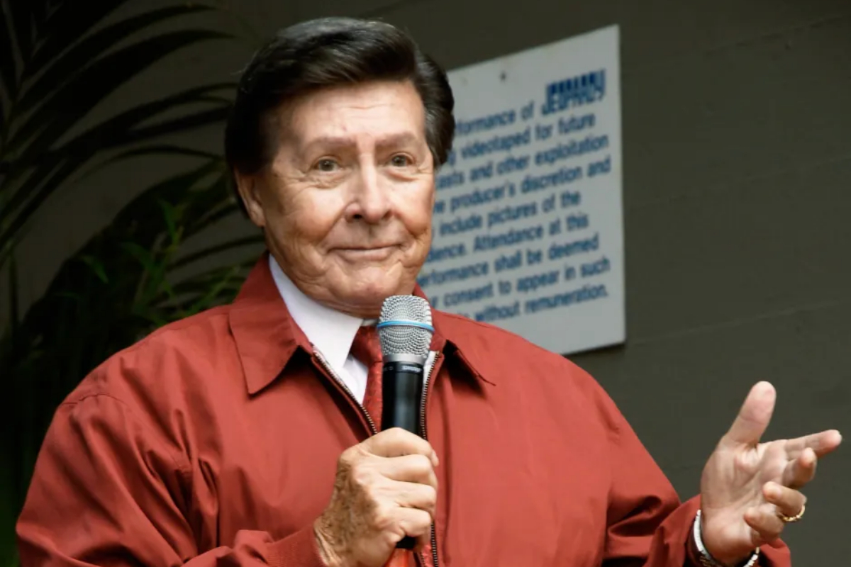 Who is Johnny Gilbert? All About Famous Voice on American Television