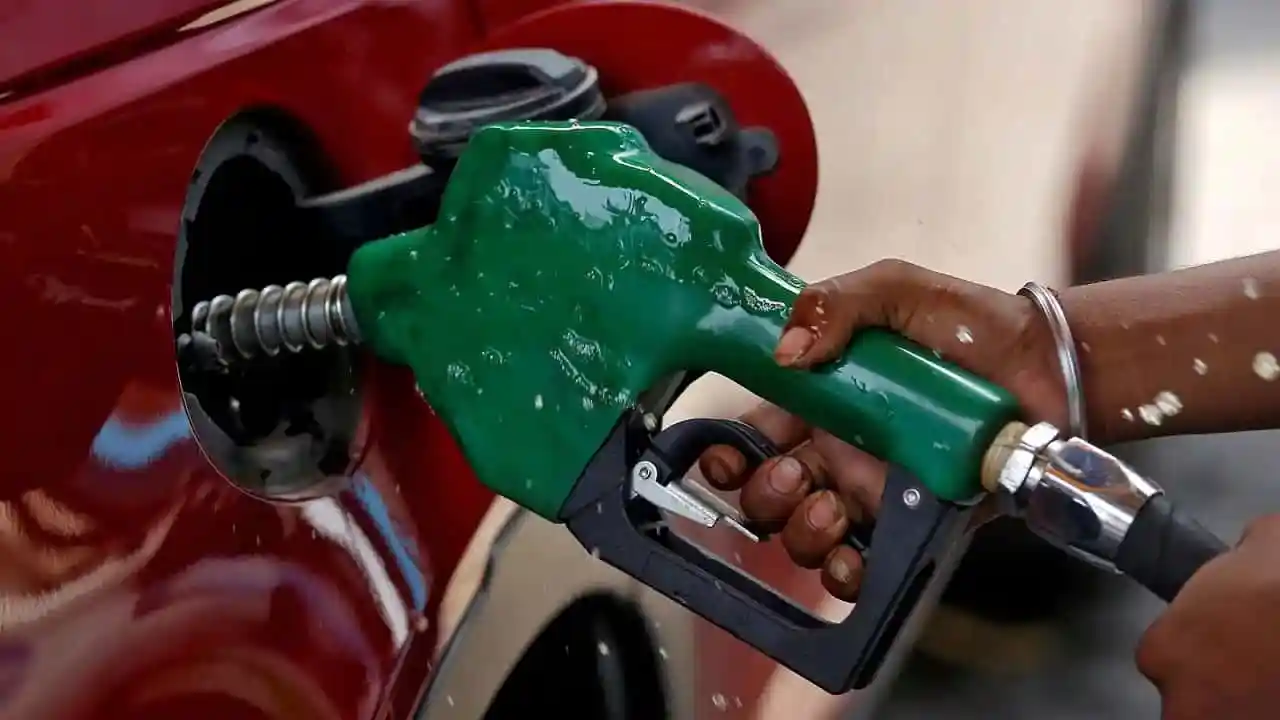 What Will Be Pakistan’s New Petrol Price from April 16, 2025?