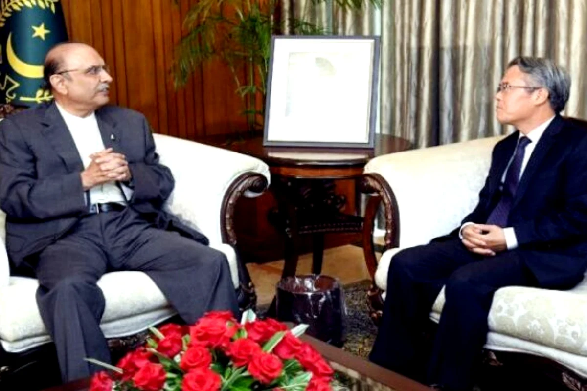 President Zardari, Chinese Ambassador discuss regional peace