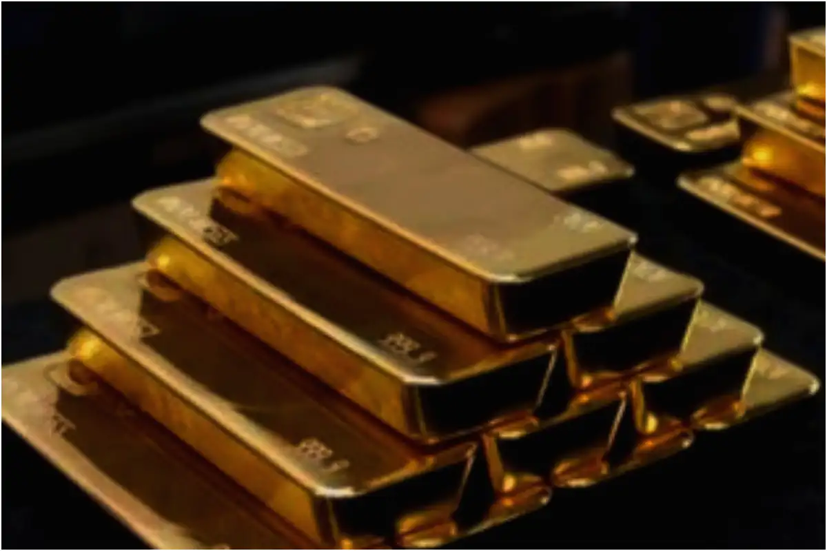 Gold Price Drops by Rs1,400 Per Tola in Pakistan